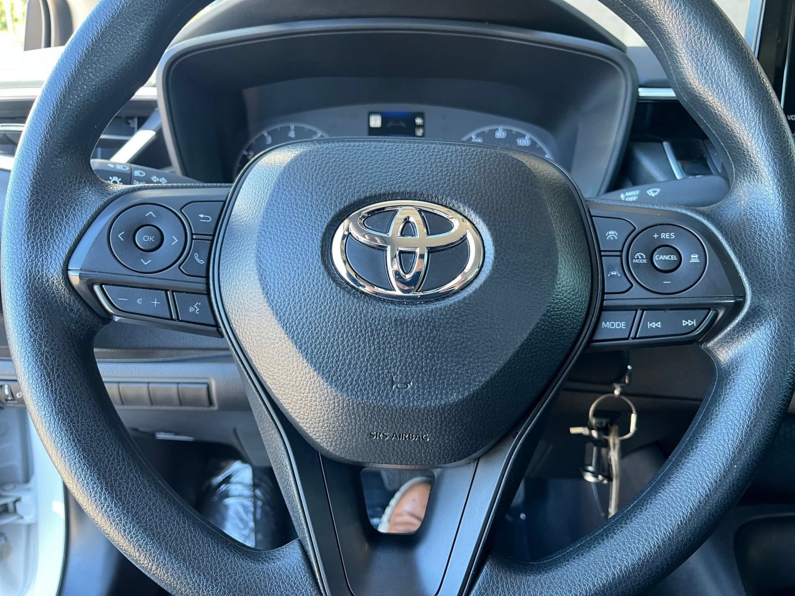 Thumbnail: 2025 Toyota Corolla - 28