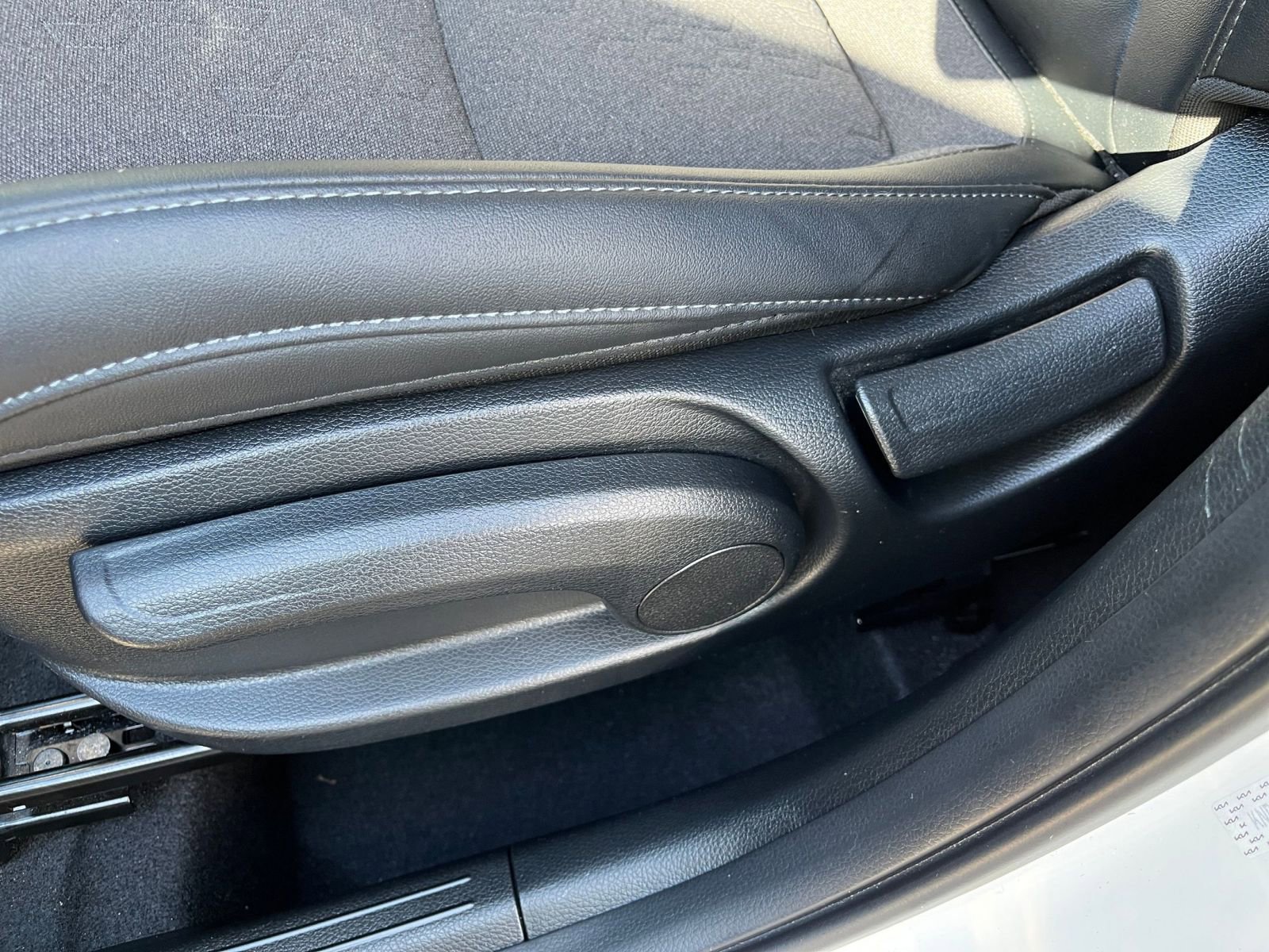 Thumbnail: 2025 Kia Seltos - 23