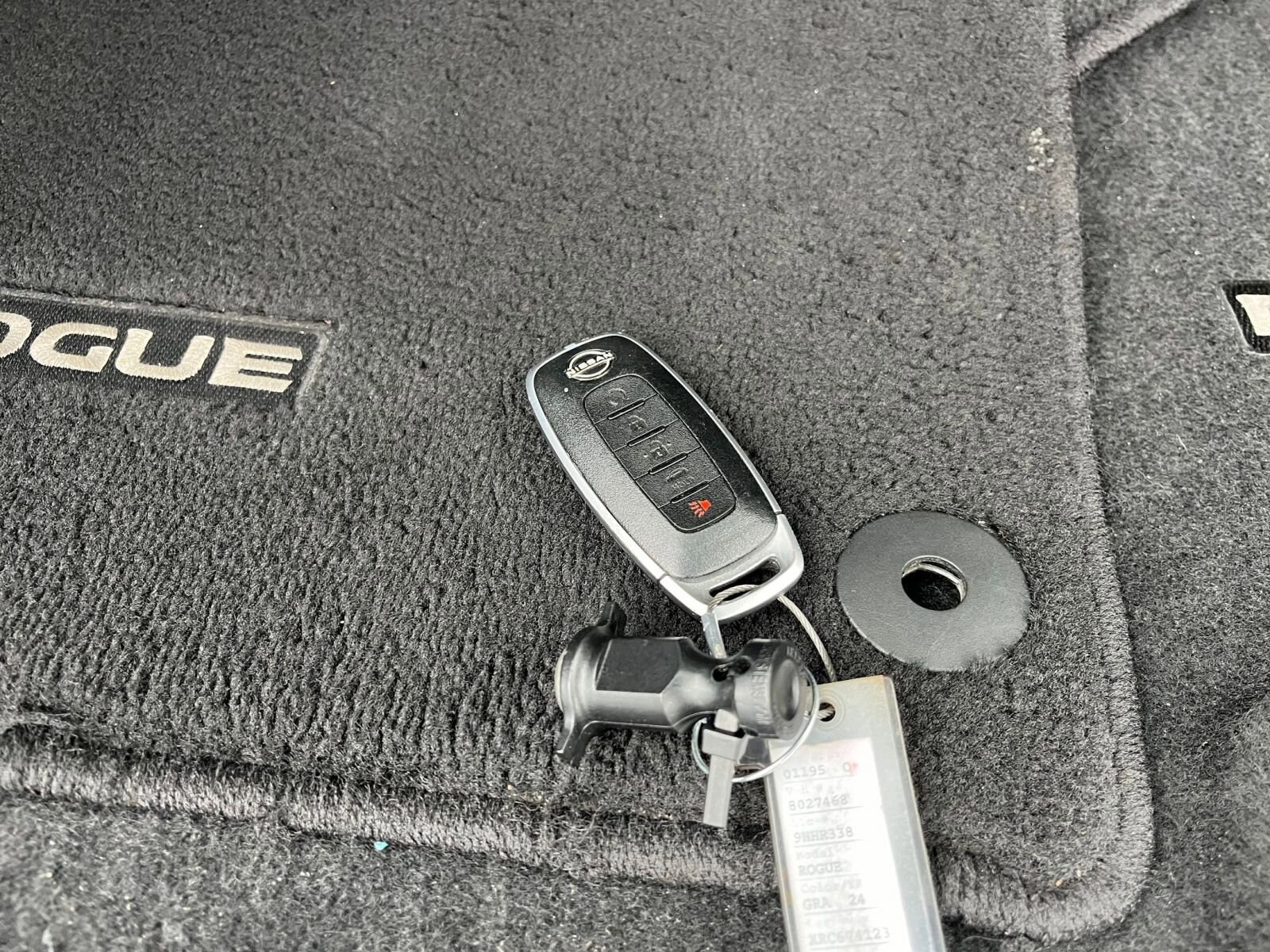 Thumbnail: 2024 Nissan Rogue - 22