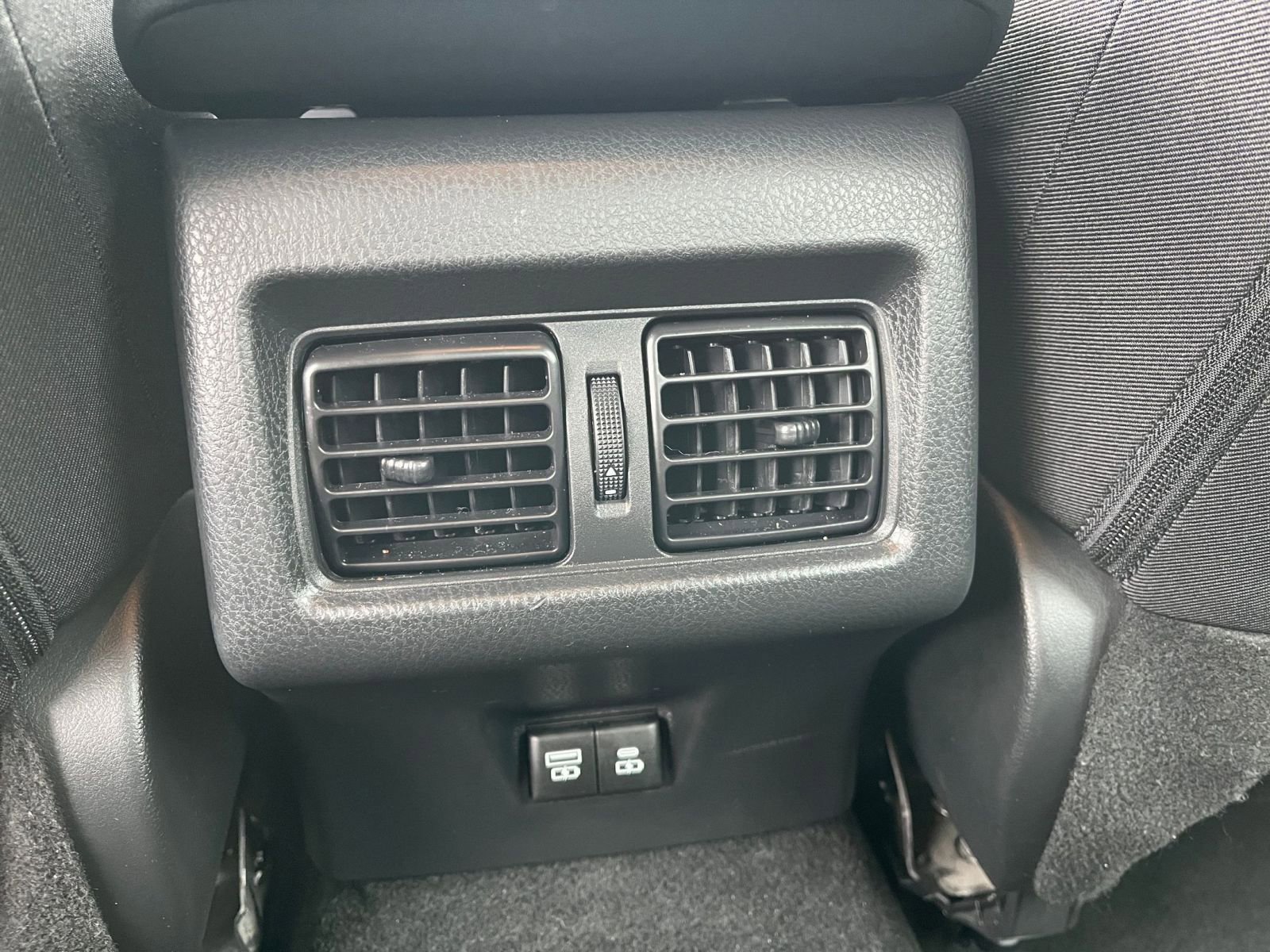 Thumbnail: 2025 Toyota Camry - 23