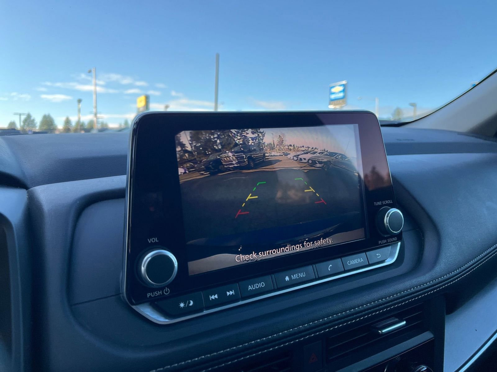 Thumbnail: 2025 Nissan Rogue - 25