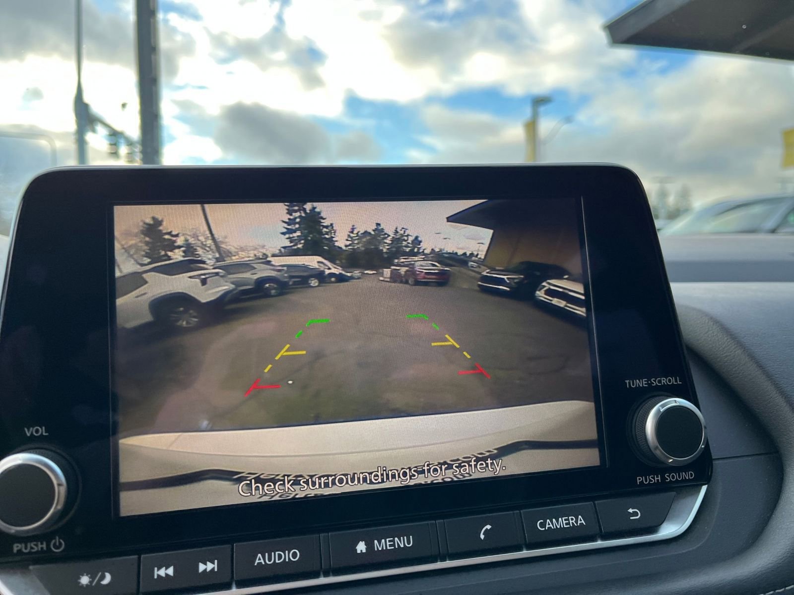 Thumbnail: 2025 Nissan Rogue - 25