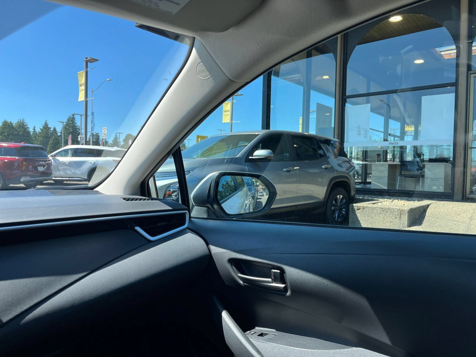 Thumbnail: 2025 Toyota Corolla - 34