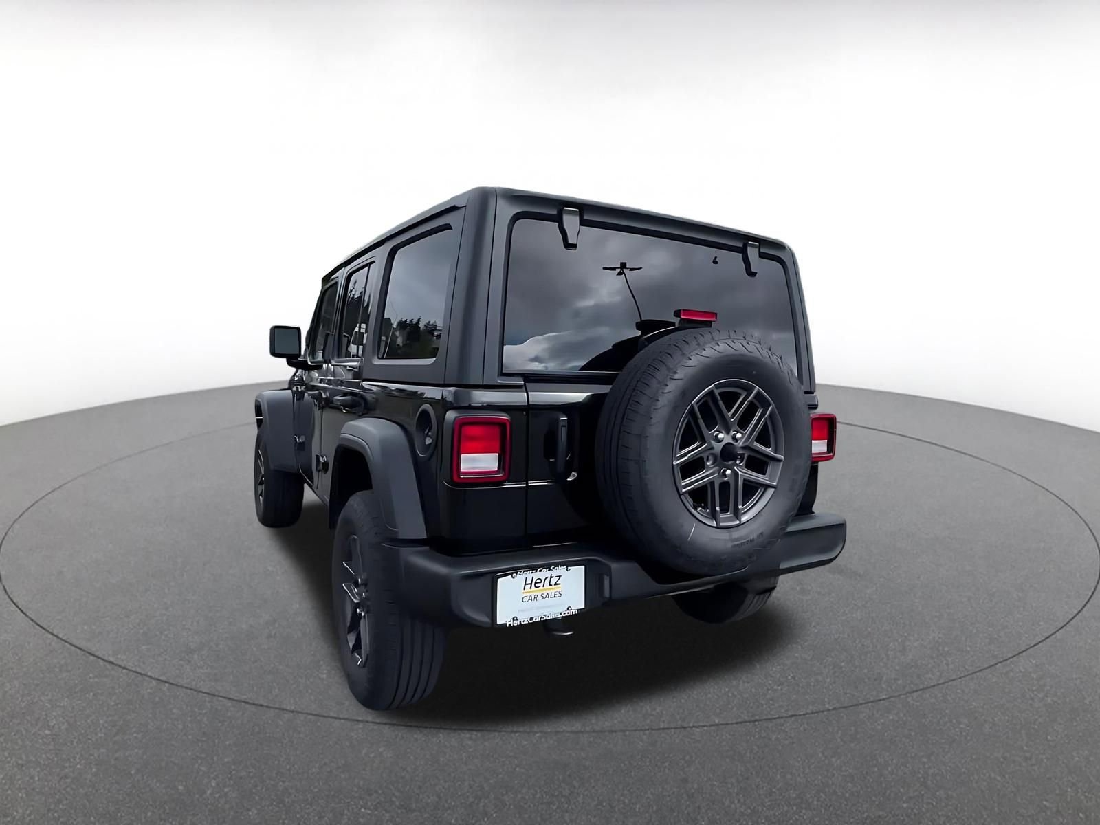 Thumbnail: 2025 Jeep Wrangler - 9