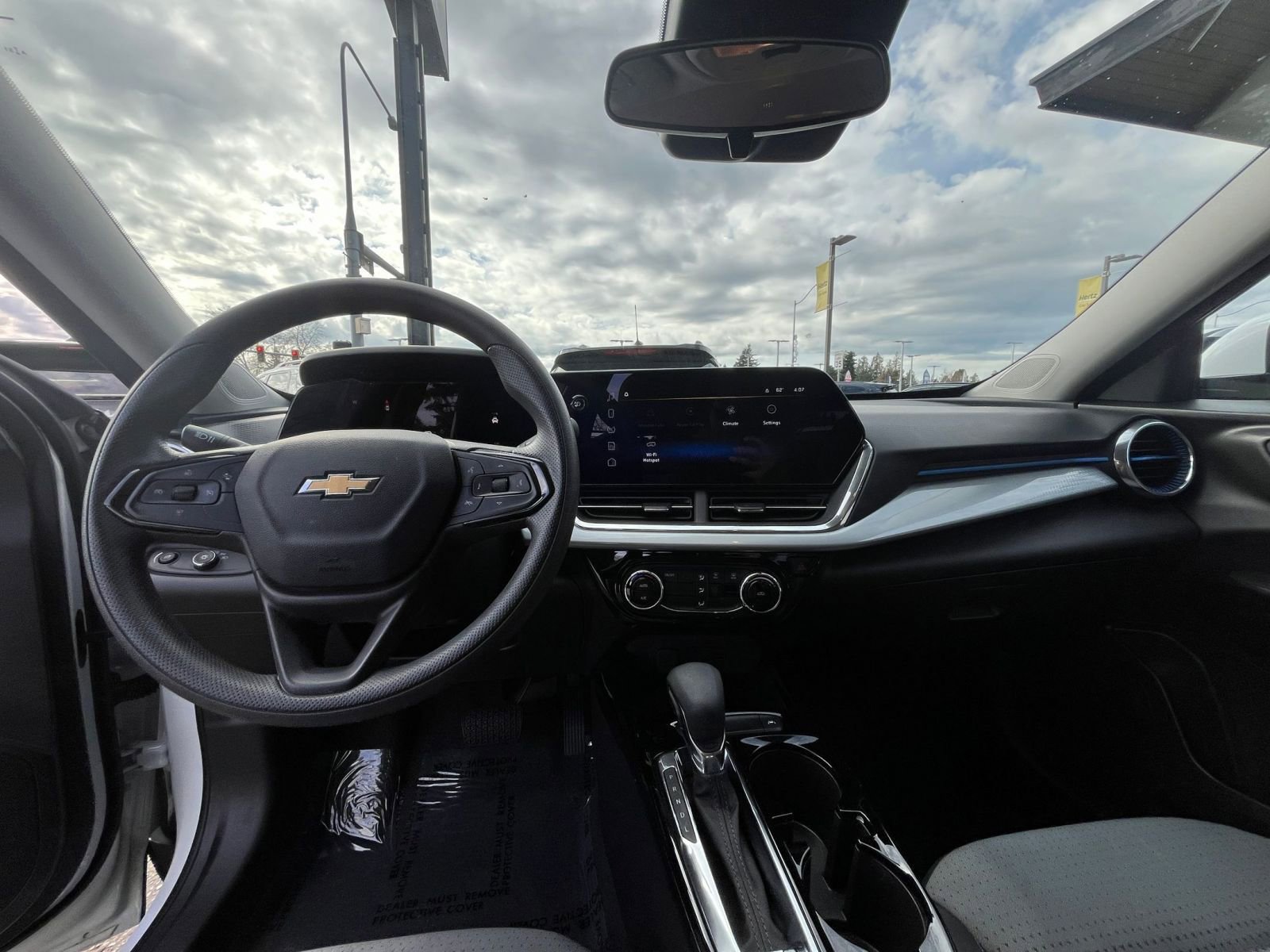 Thumbnail: 2025 Chevrolet Trax - 34