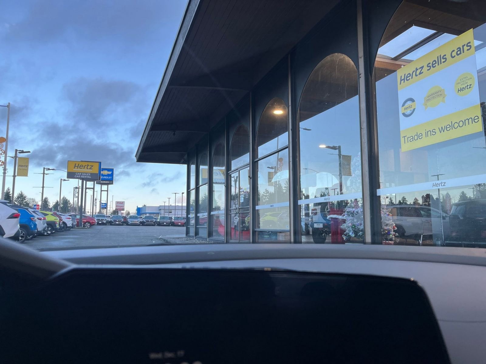 Thumbnail: 2025 Hyundai Elantra - 18