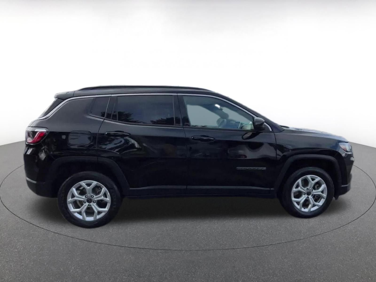 Thumbnail: 2025 Jeep Compass - 16