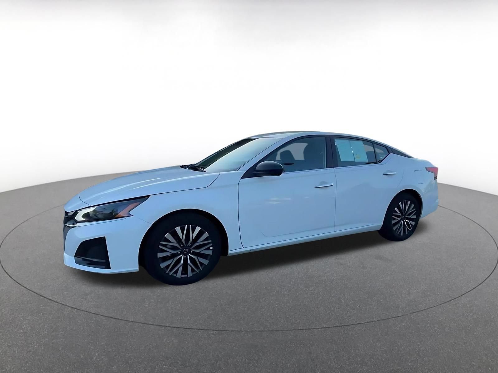 Thumbnail: 2025 Nissan Altima - 6