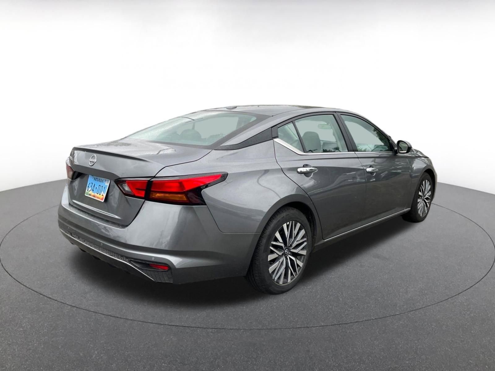Thumbnail: 2025 Nissan Altima - 9