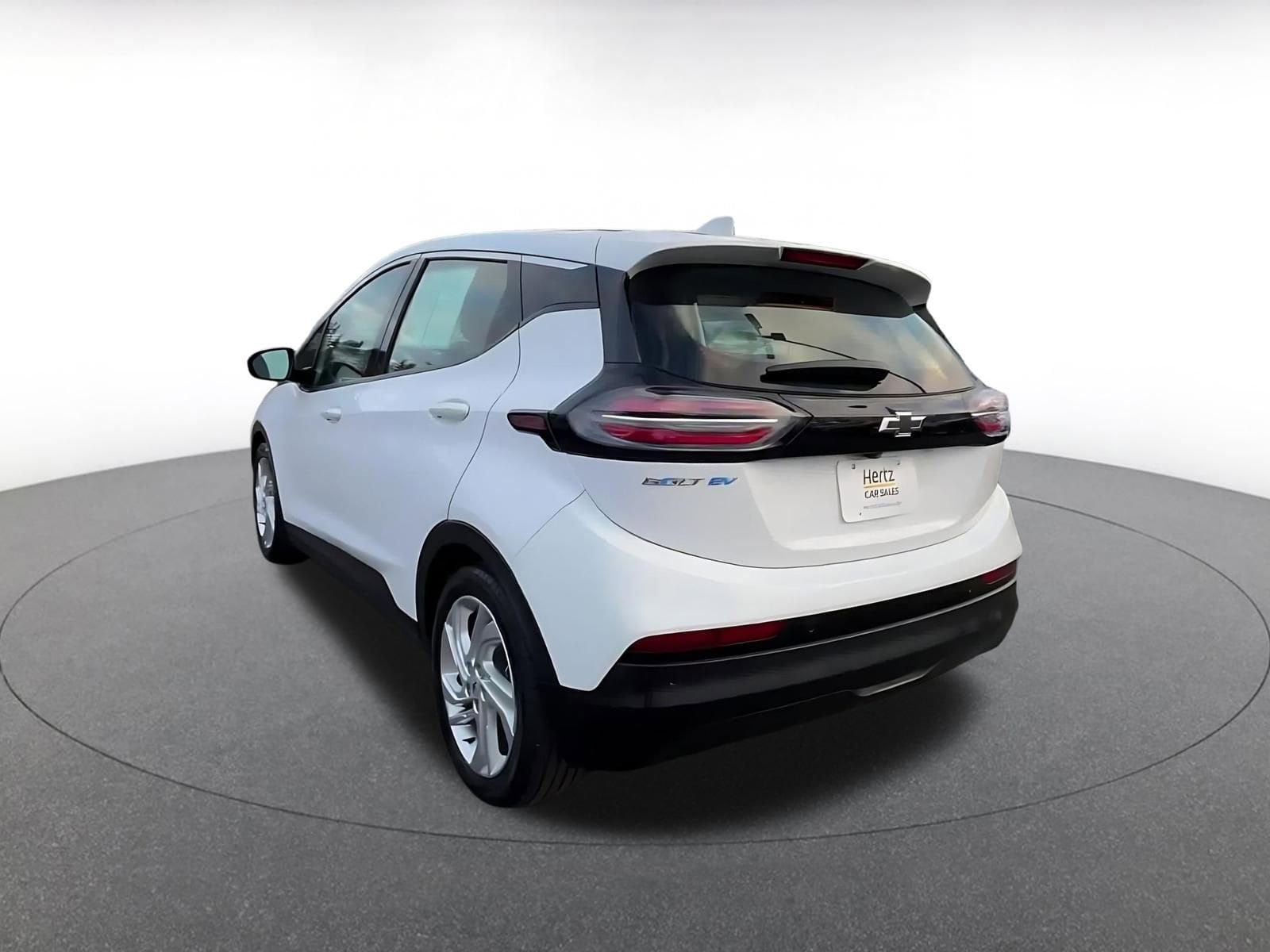 Thumbnail: 2023 Chevrolet Bolt EV - 11