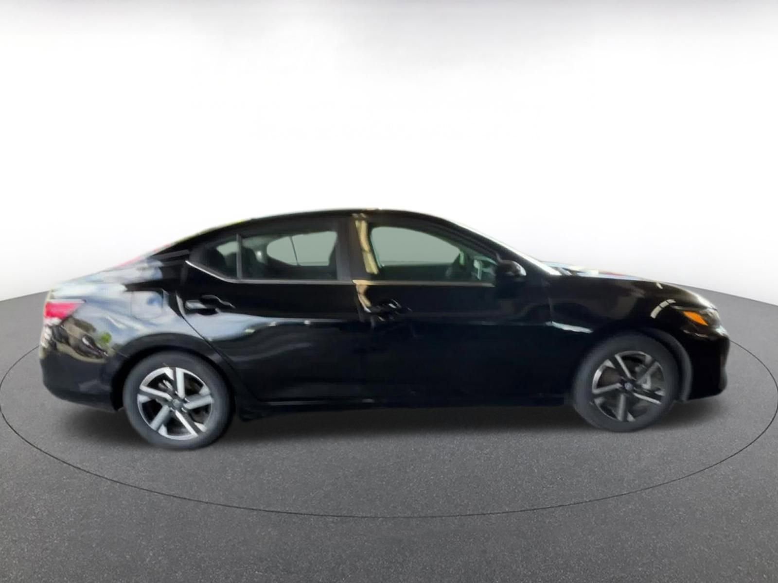 Thumbnail: 2024 Nissan Sentra - 16