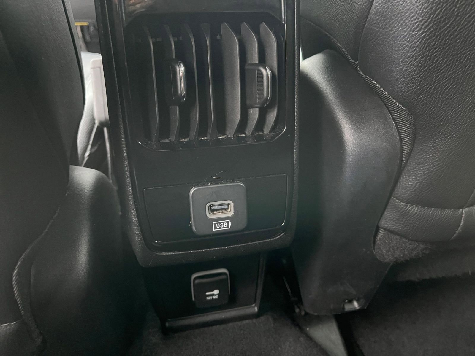 Thumbnail: 2025 Jeep Compass - 23