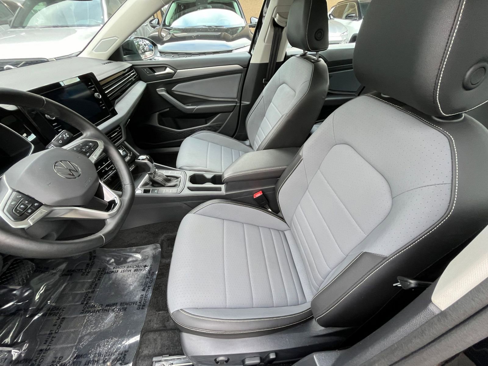 Thumbnail: 2025 Volkswagen Jetta - 27