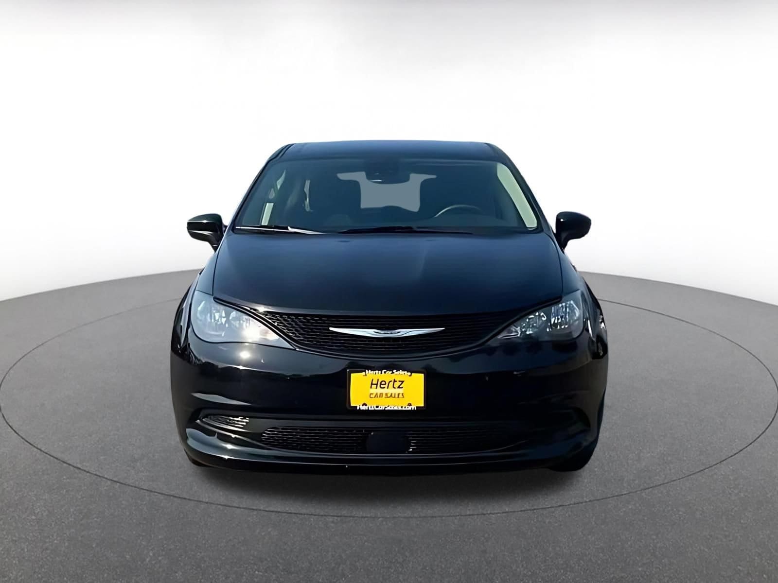 Thumbnail: 2024 Chrysler Voyager - 4