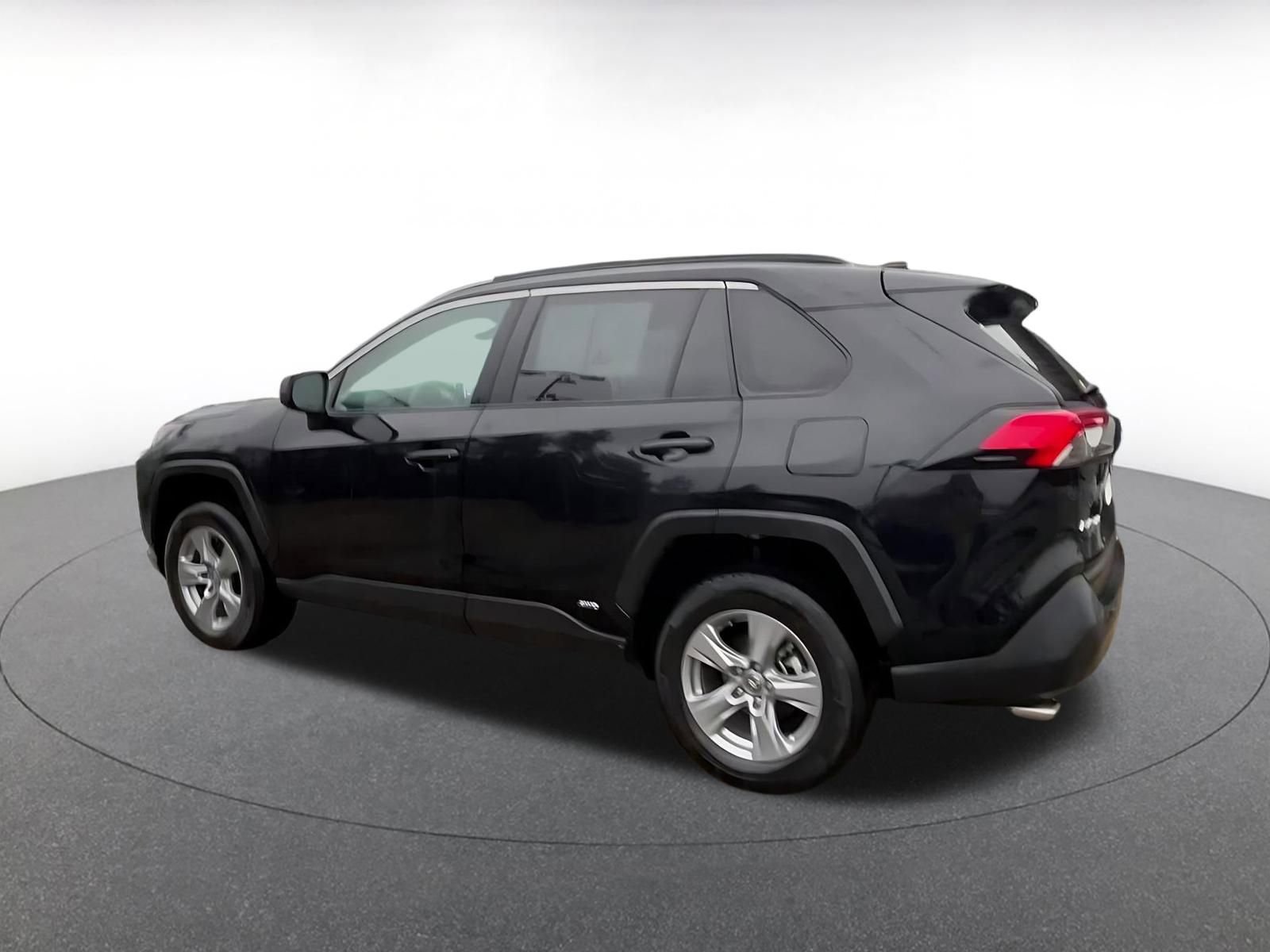 Thumbnail: 2025 Toyota RAV4 - 10