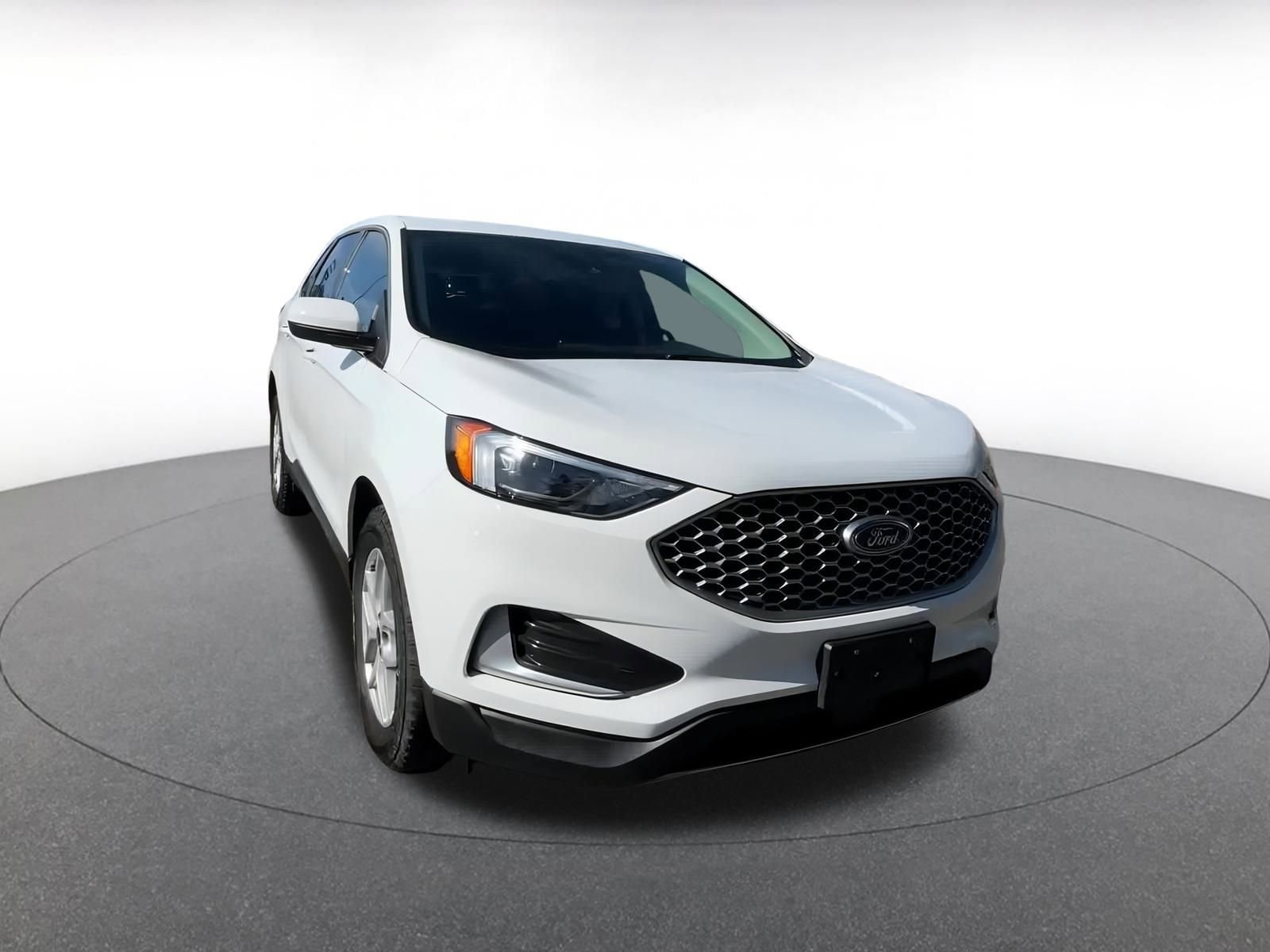 Thumbnail: 2024 Ford Edge - 3