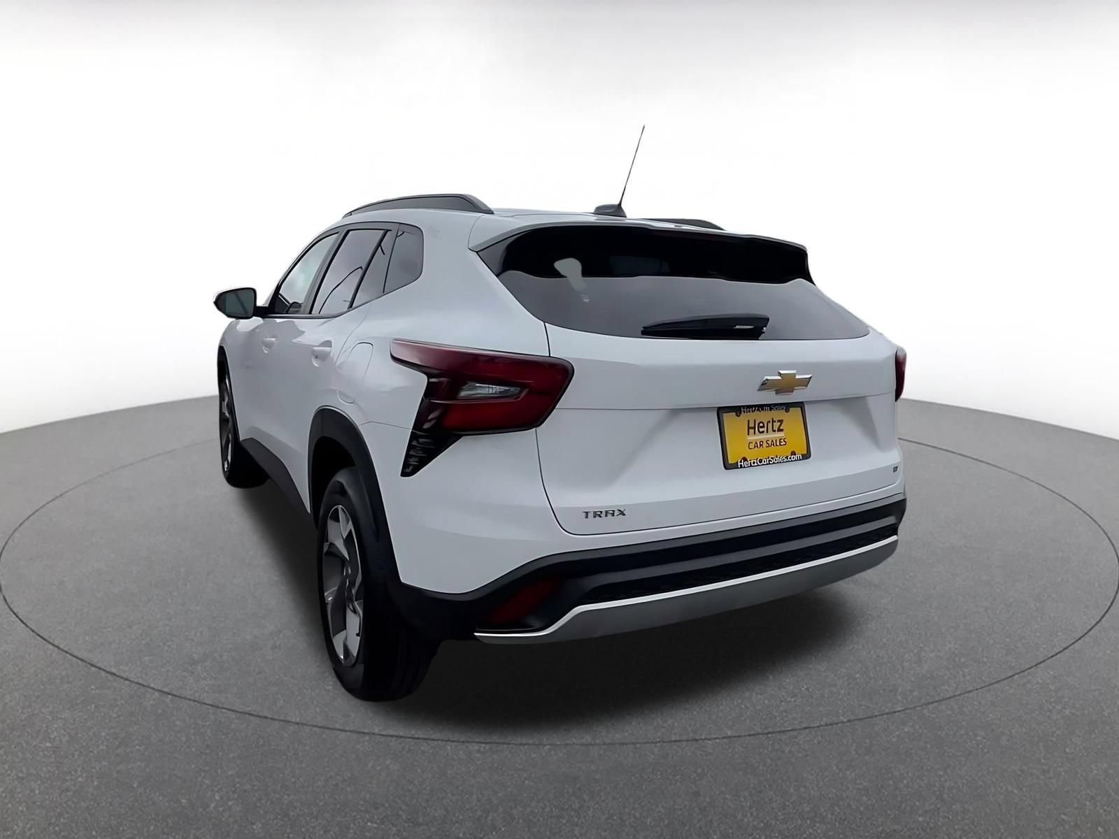 Thumbnail: 2025 Chevrolet Trax - 10