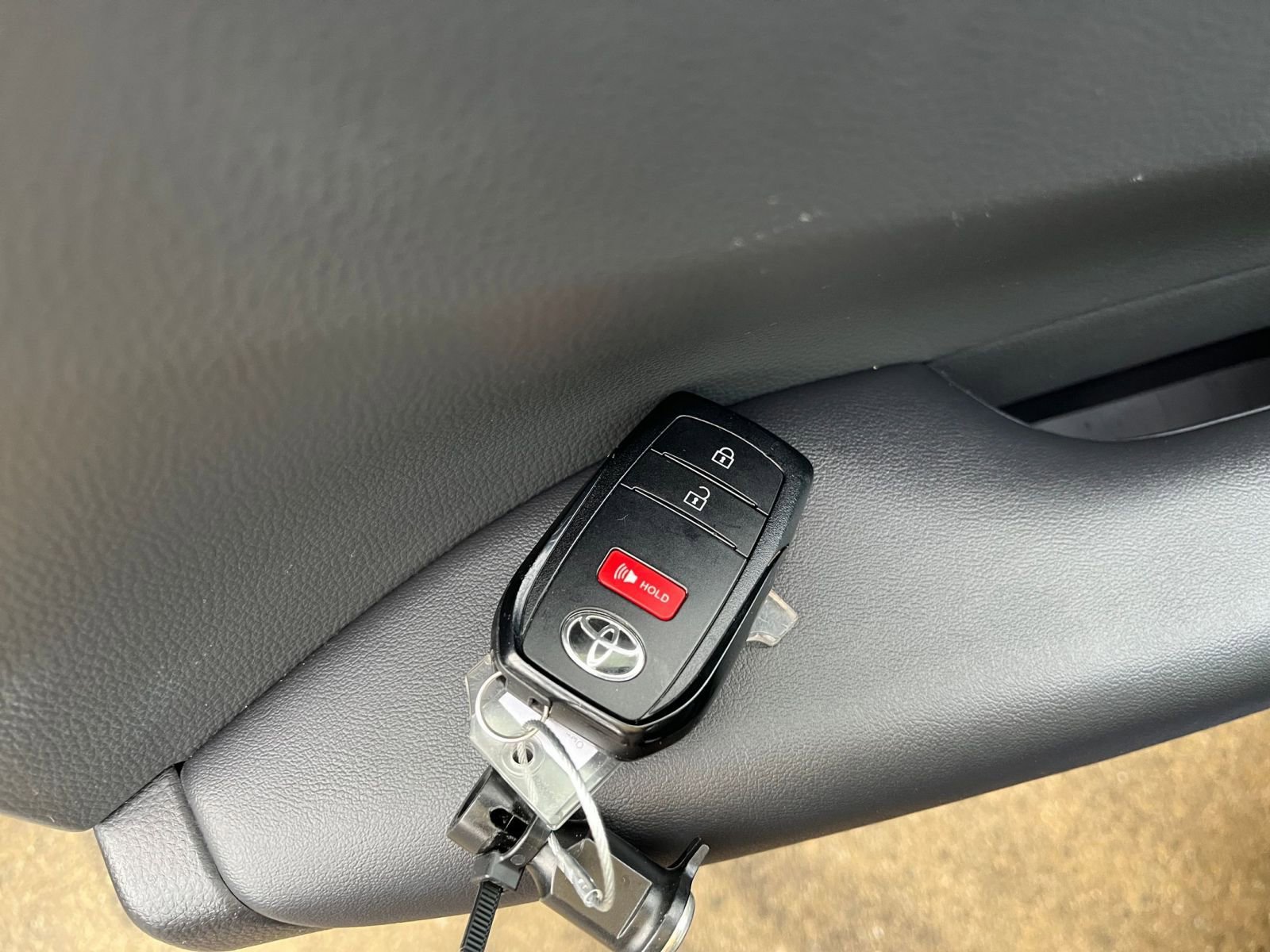 Thumbnail: 2025 Toyota Prius - 22