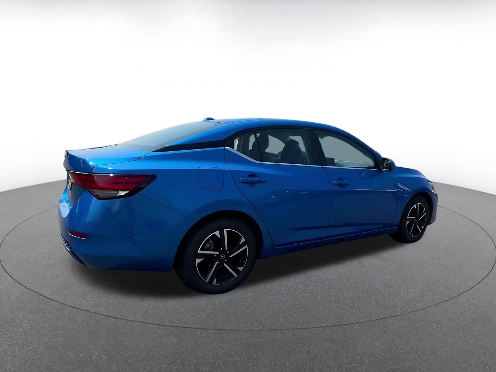 Thumbnail: 2025 Nissan Sentra - 12