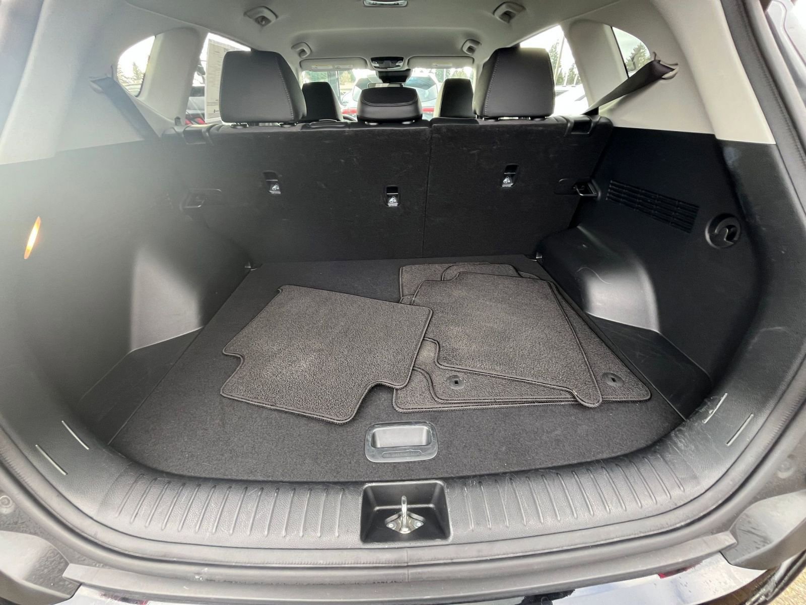 Thumbnail: 2025 Kia Seltos - 33