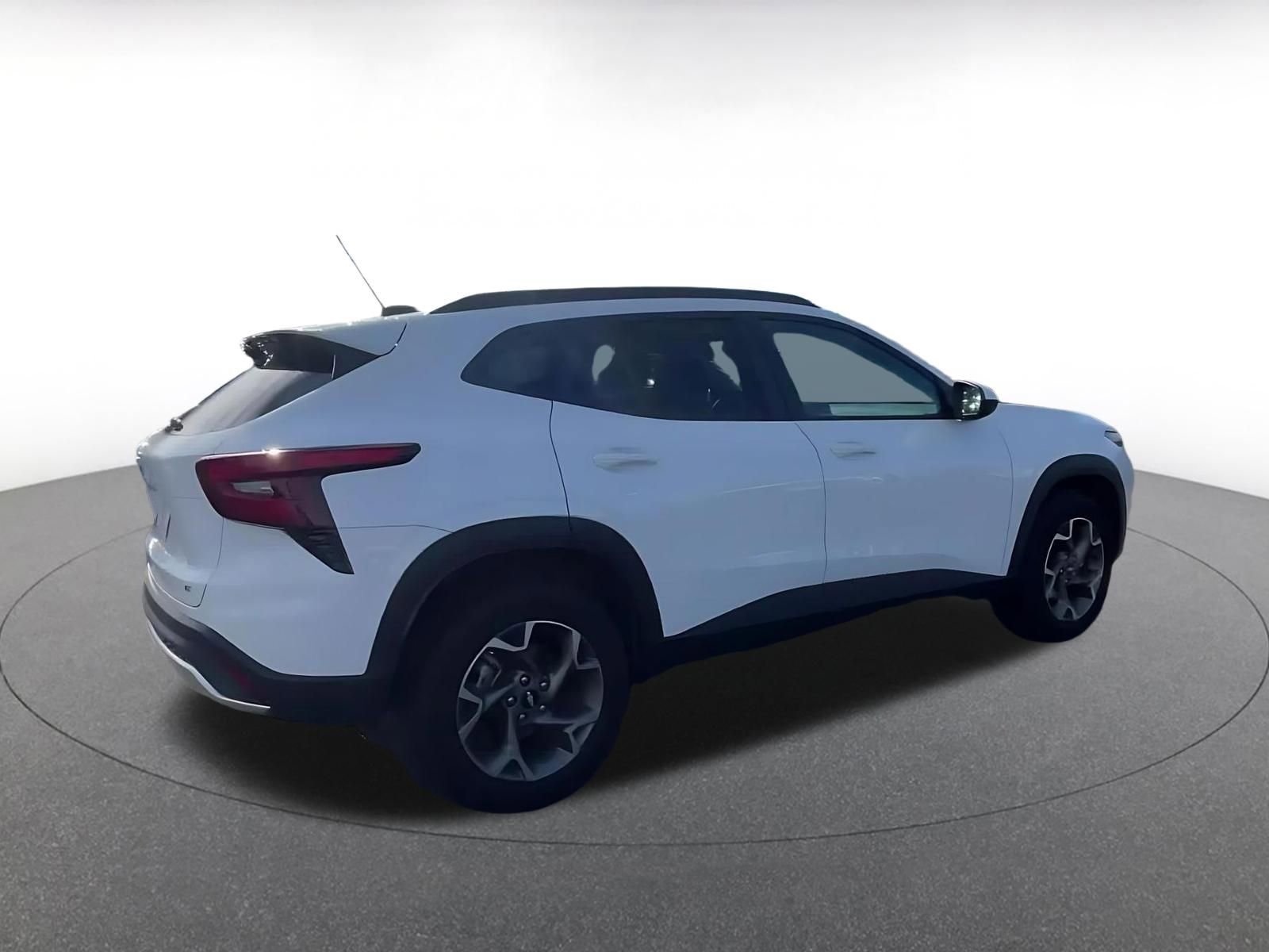 Thumbnail: 2025 Chevrolet Trax - 14