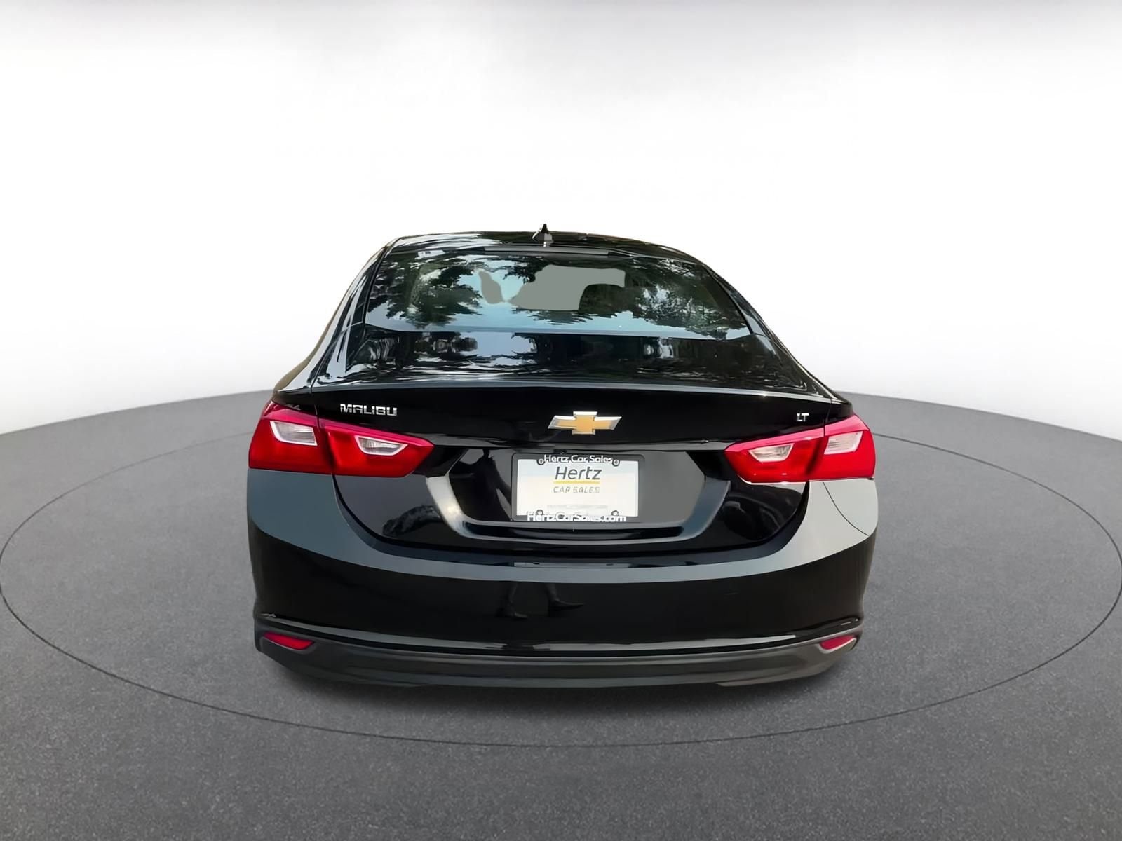 Thumbnail: 2023 Chevrolet Malibu - 12