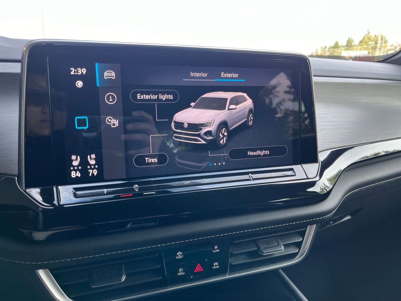 Thumbnail: 2025 Volkswagen Atlas - 21