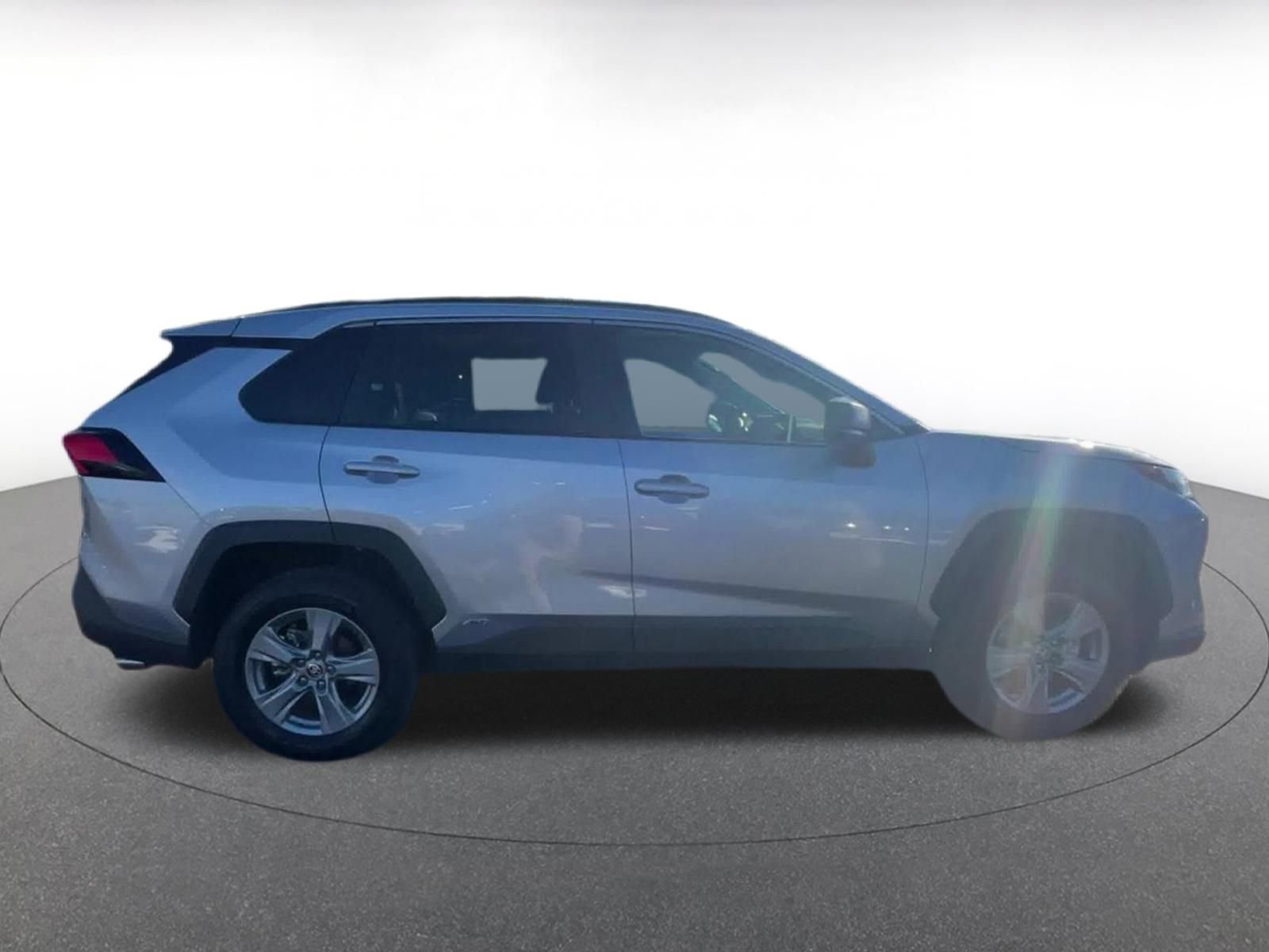 Thumbnail: 2025 Toyota RAV4 - 16