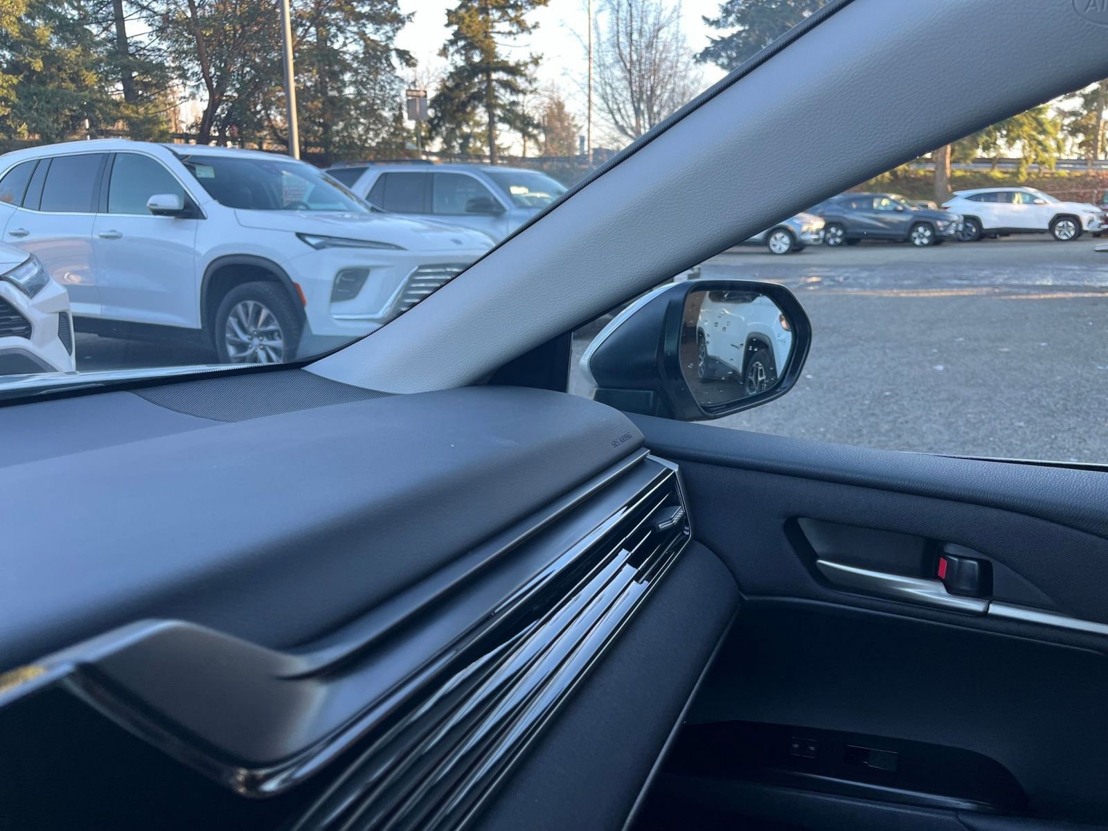 Thumbnail: 2025 Toyota Camry - 35