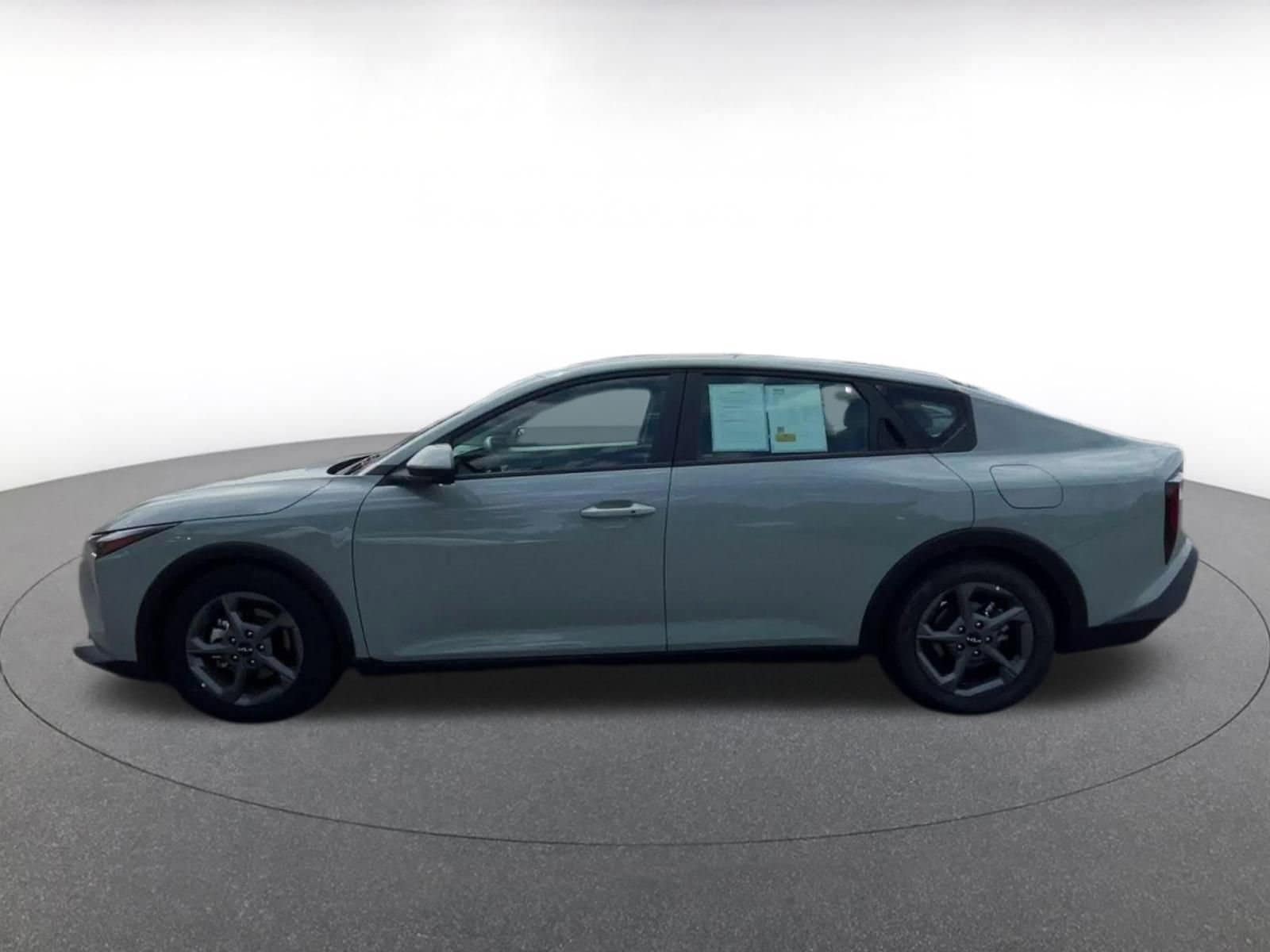 Thumbnail: 2025 Kia K4 - 9
