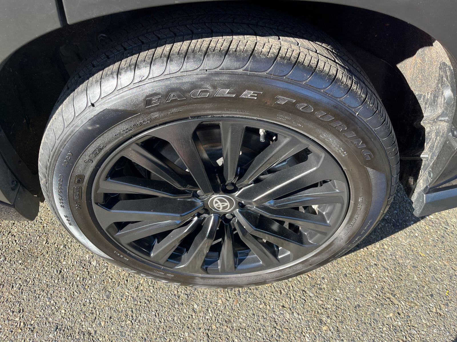 Thumbnail: 2025 Toyota Highlander - 33