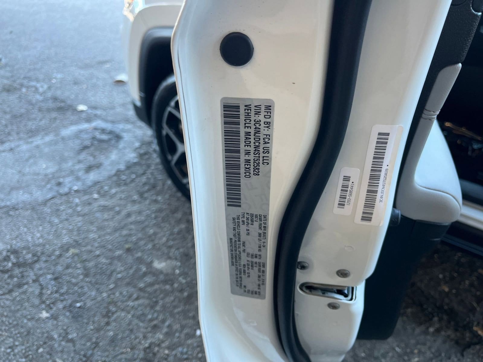 Thumbnail: 2025 Jeep Compass - 29