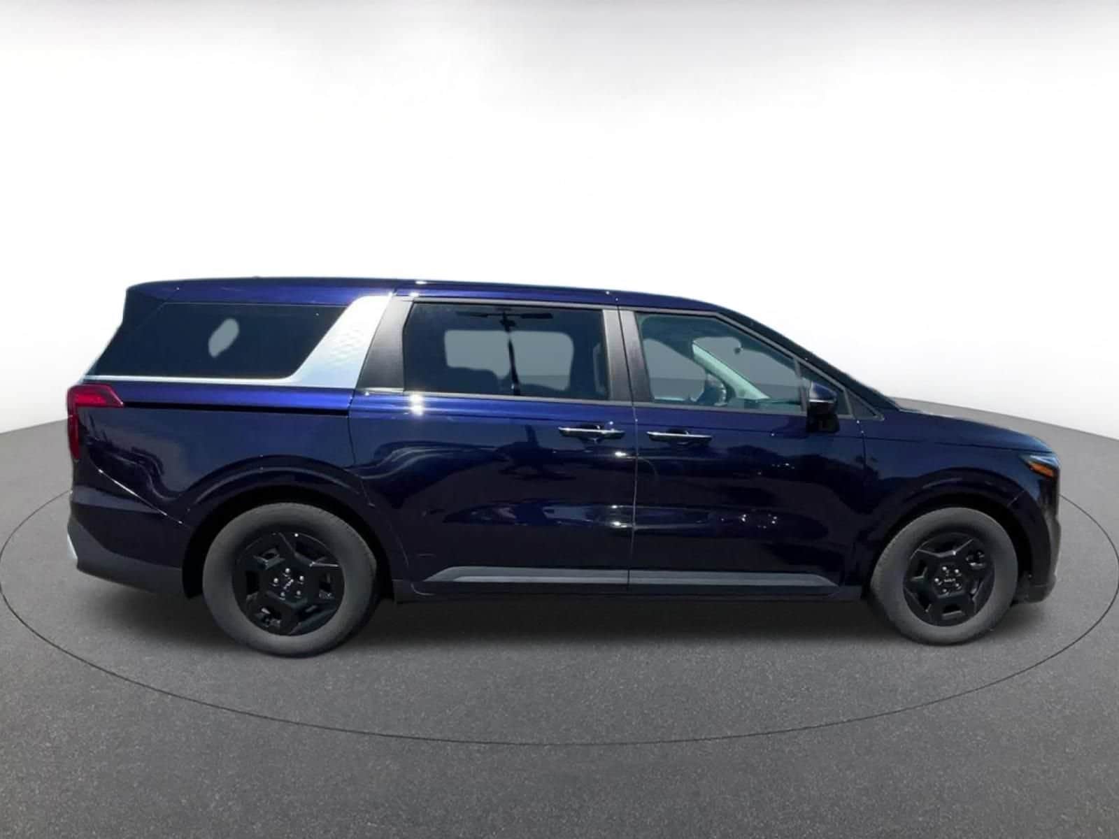 Thumbnail: 2026 Kia Carnival - 16
