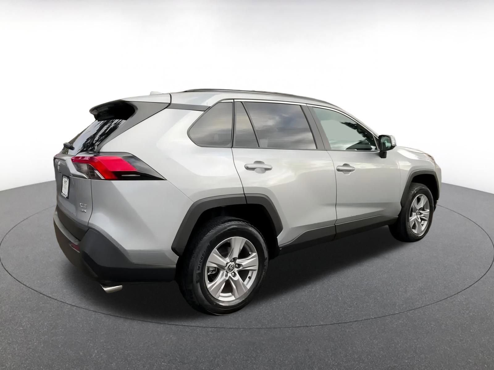 Thumbnail: 2025 Toyota RAV4 - 14