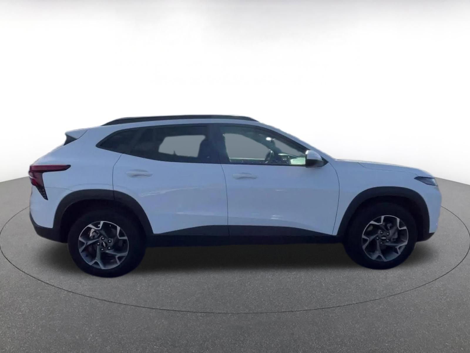 Thumbnail: 2025 Chevrolet Trax - 16