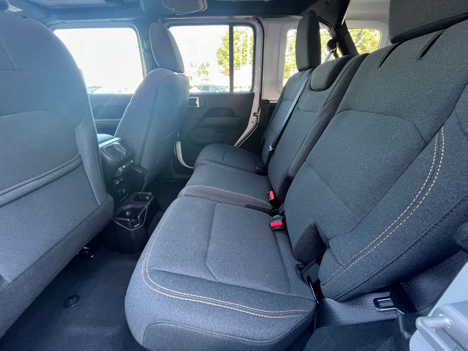 Thumbnail: 2025 Jeep Wrangler - 25