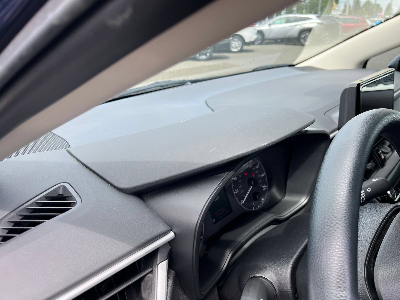 Thumbnail: 2025 Toyota Corolla - 33