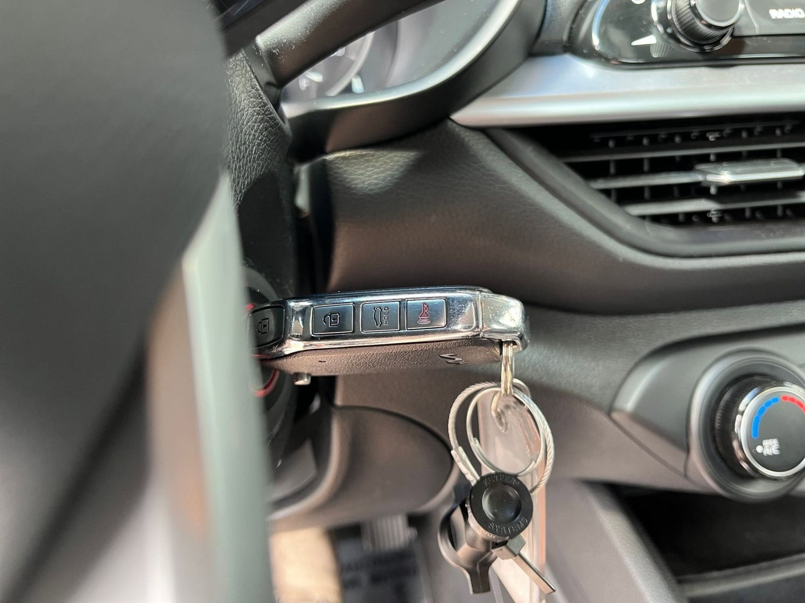 Thumbnail: 2024 Kia Forte - 22