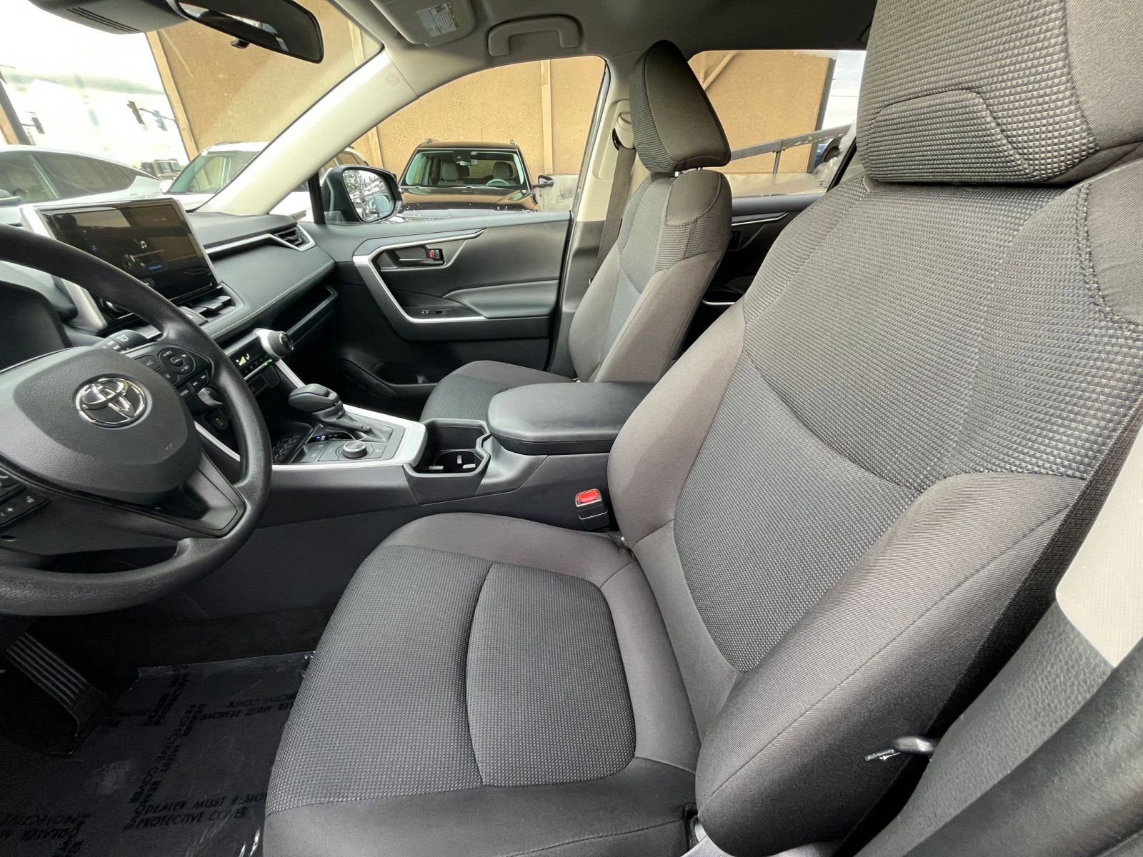 Thumbnail: 2025 Toyota RAV4 - 27