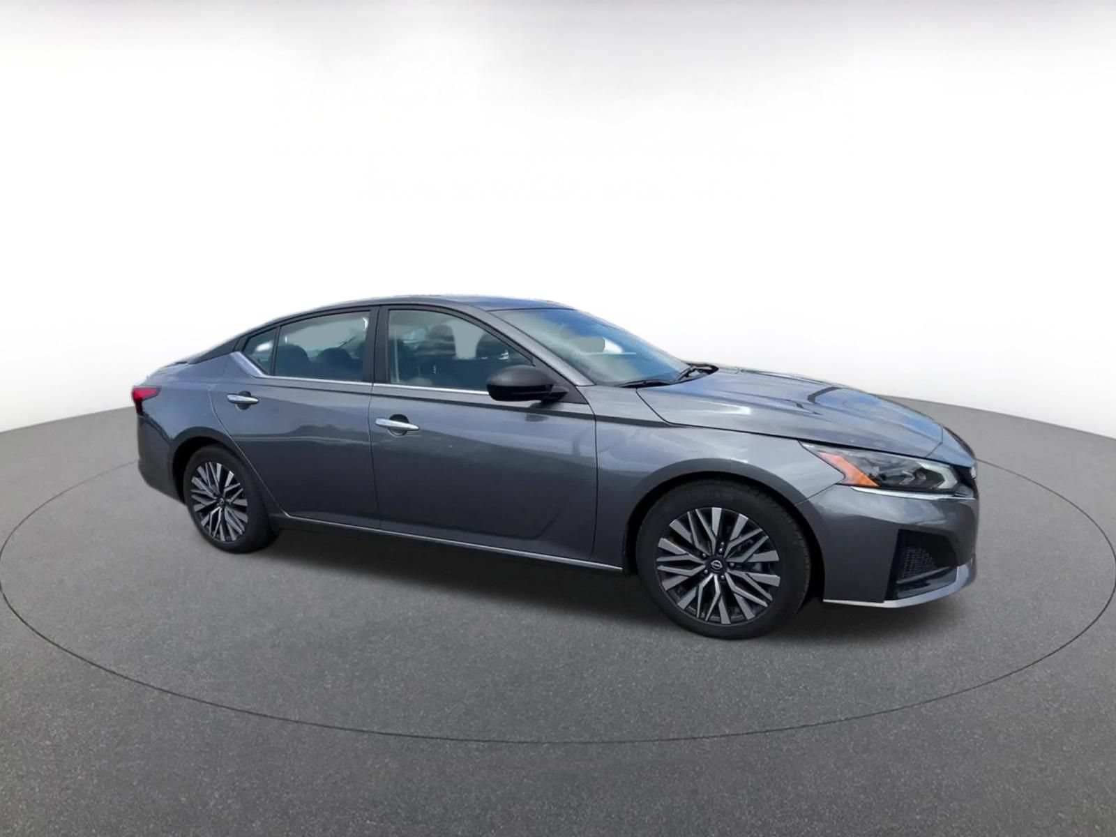 Thumbnail: 2025 Nissan Altima - 2