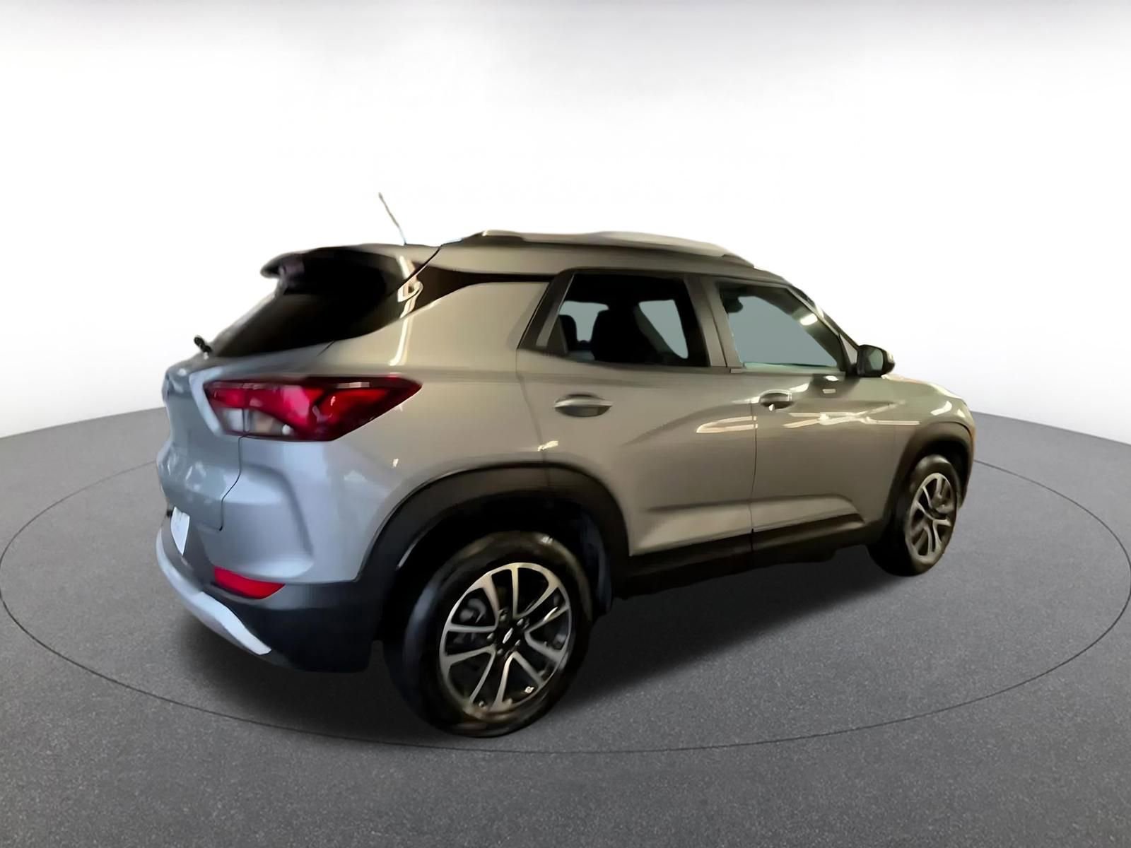 Thumbnail: 2025 Chevrolet TrailBlazer - 15