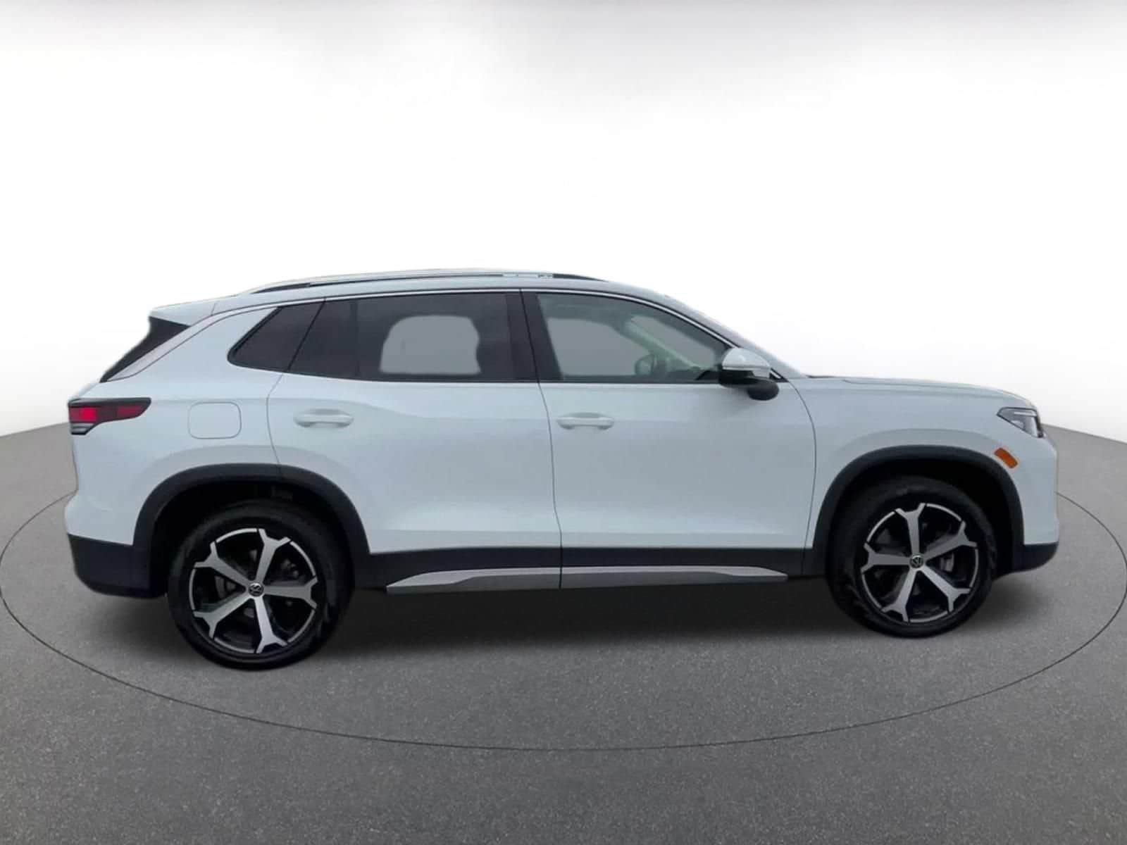 Thumbnail: 2026 Volkswagen Tiguan - 15