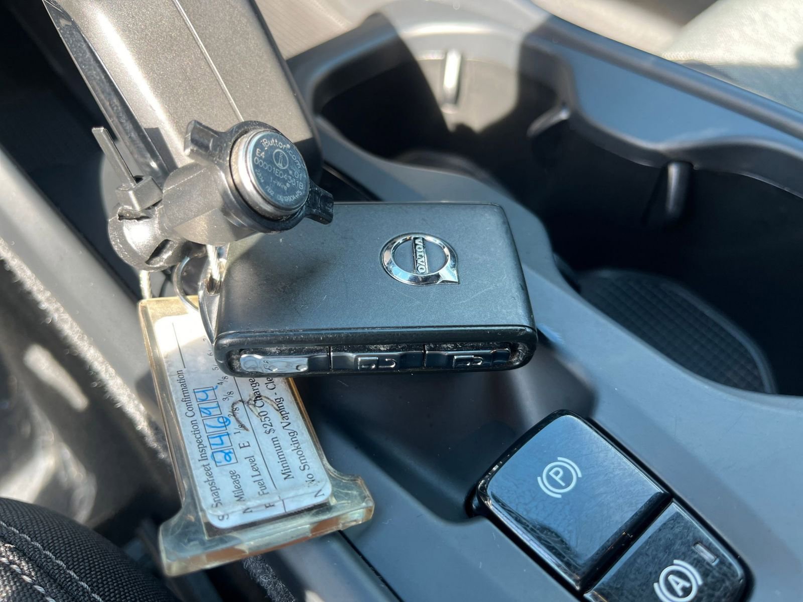 Thumbnail: 2024 Volvo XC40 - 22