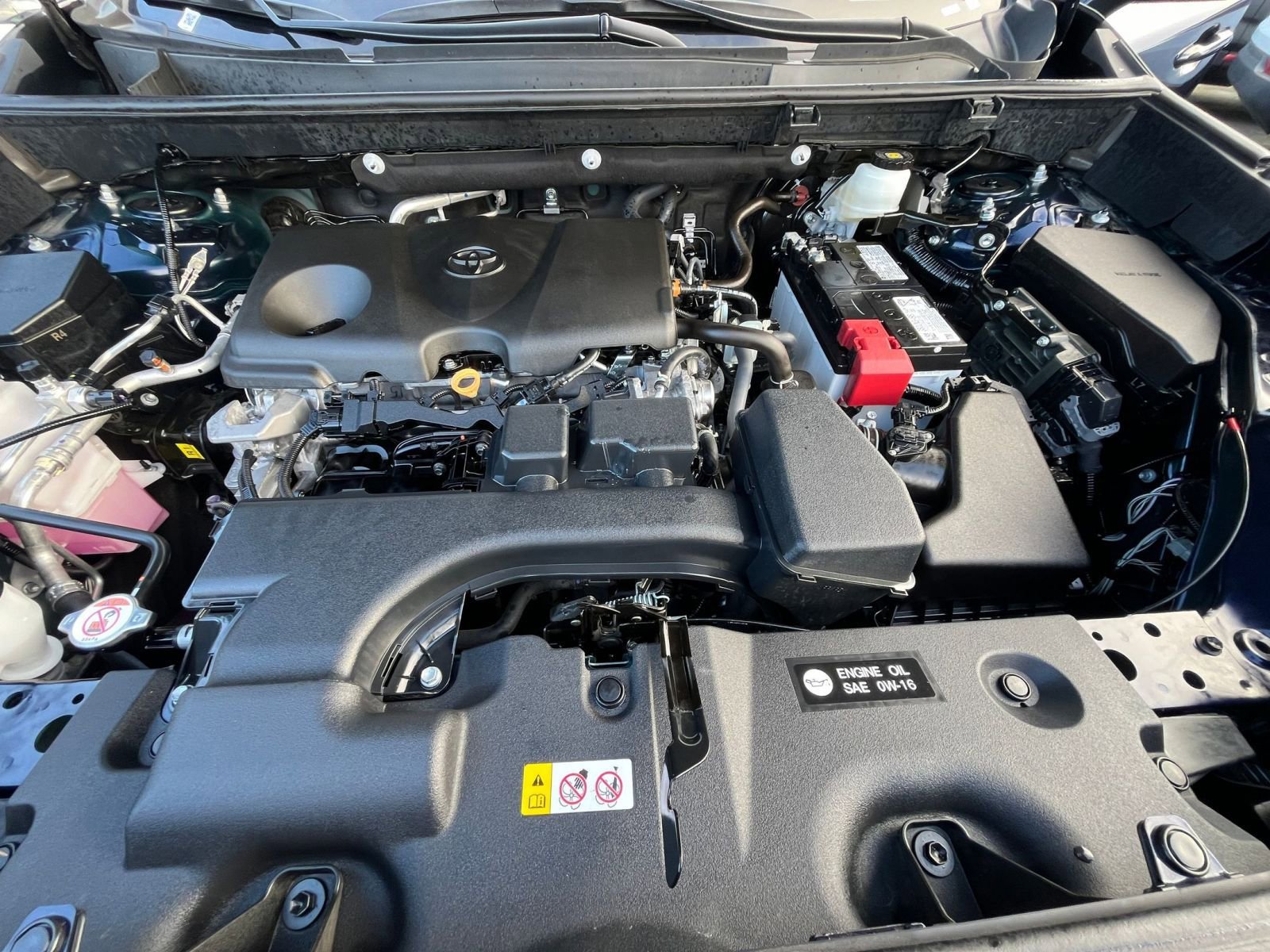 Thumbnail: 2025 Toyota RAV4 - 32