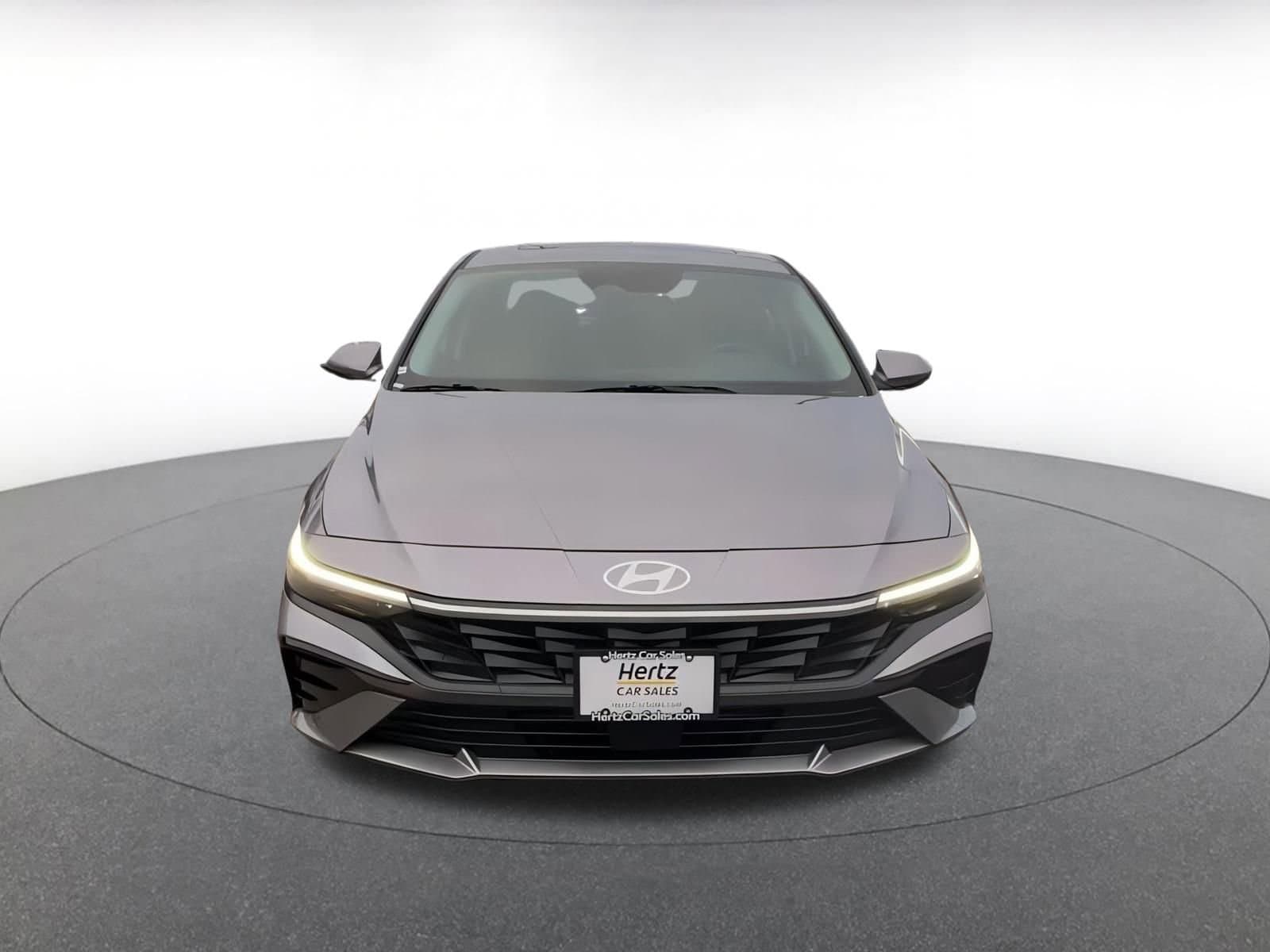 Thumbnail: 2025 Hyundai Elantra - 4