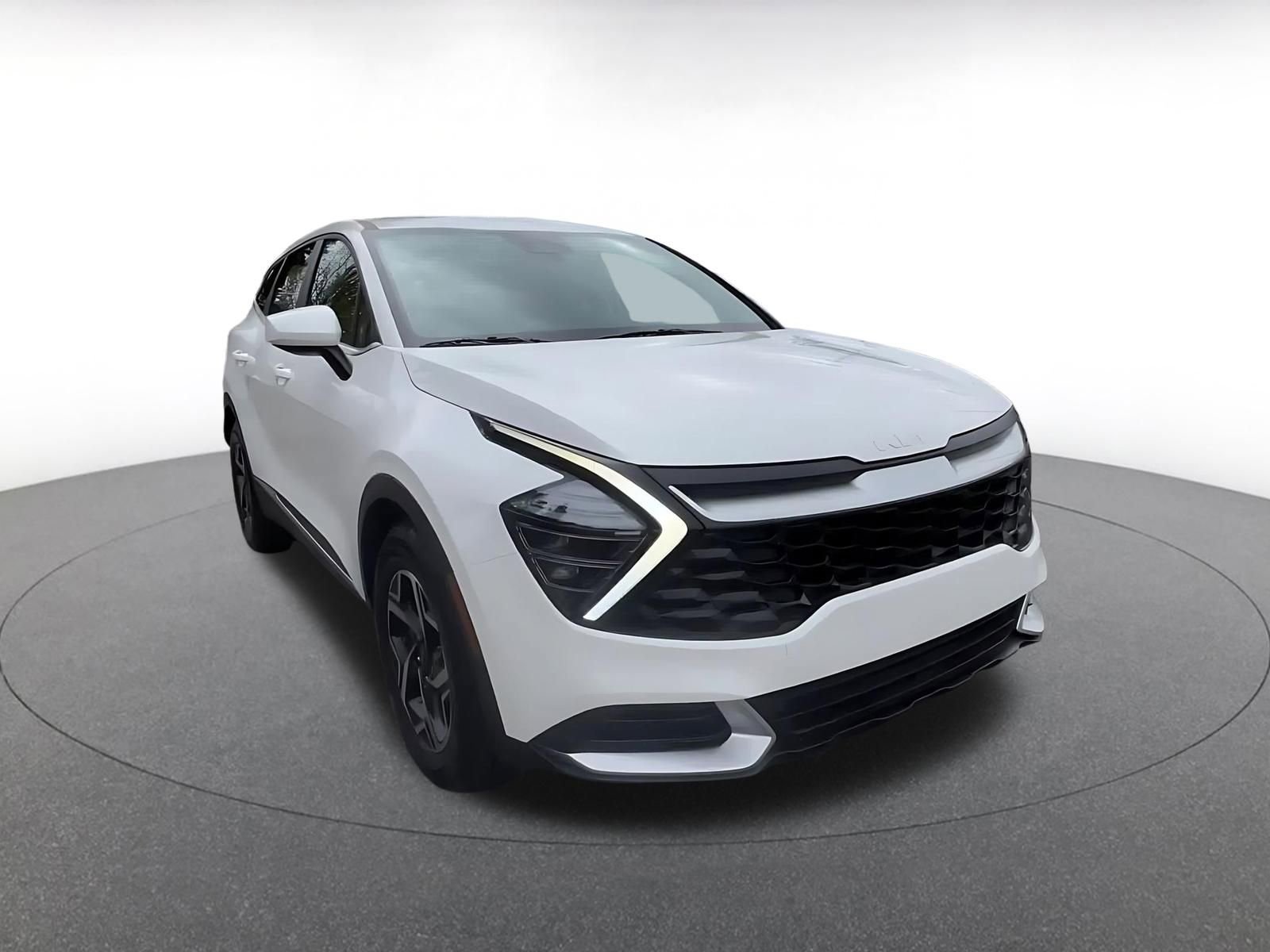 Thumbnail: 2025 Kia Sportage - 3