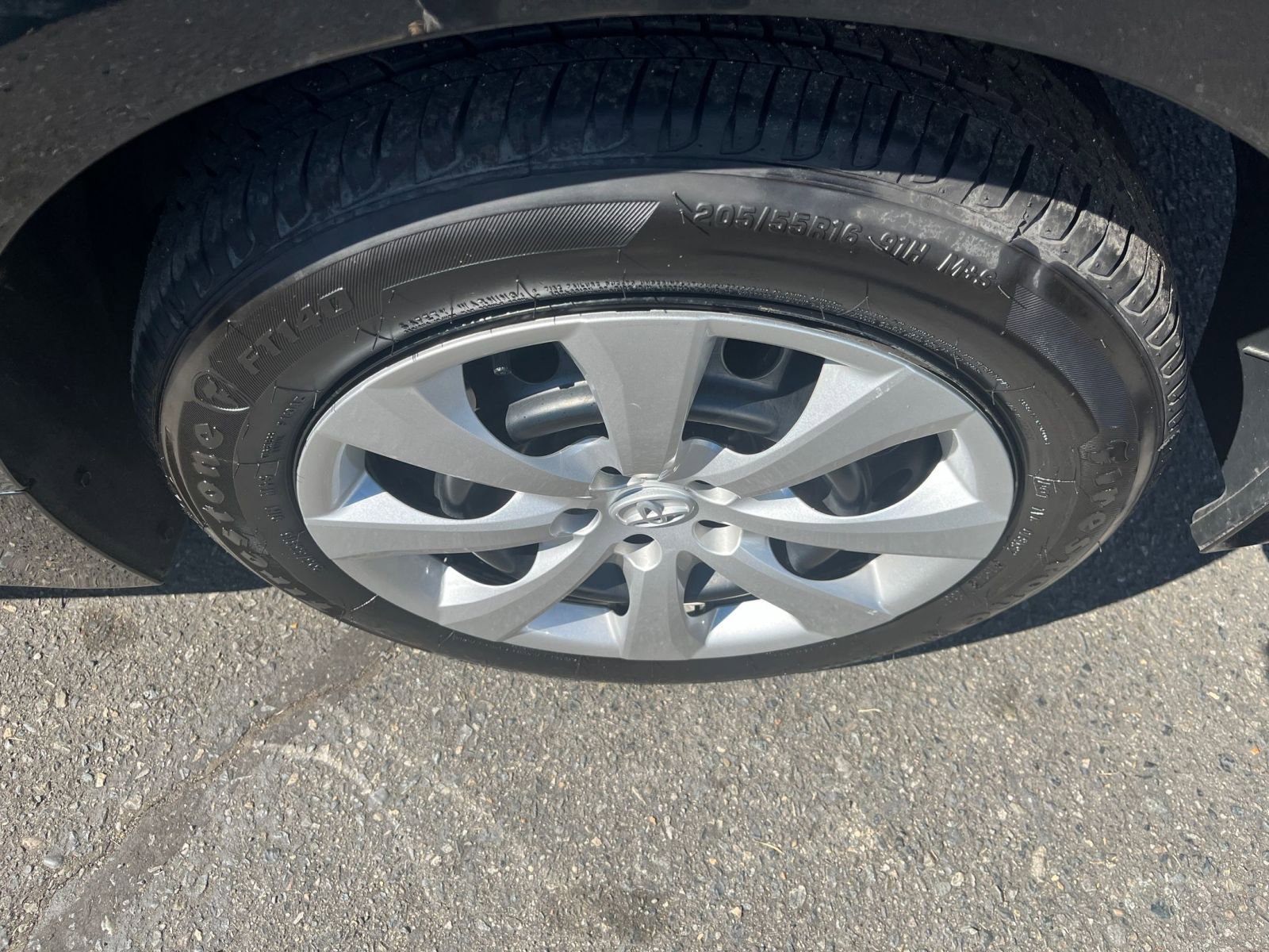 Thumbnail: 2024 Toyota Corolla - 30