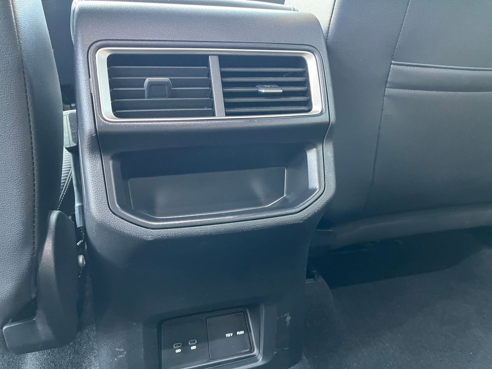 Thumbnail: 2025 Volkswagen Atlas - 25