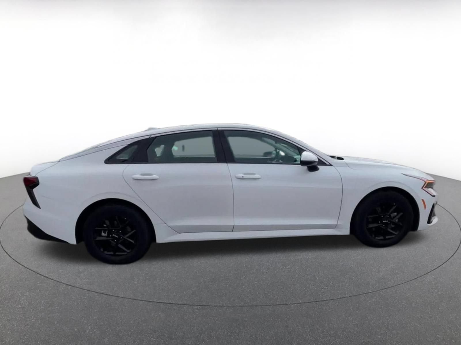 Thumbnail: 2025 Kia K5 - 13