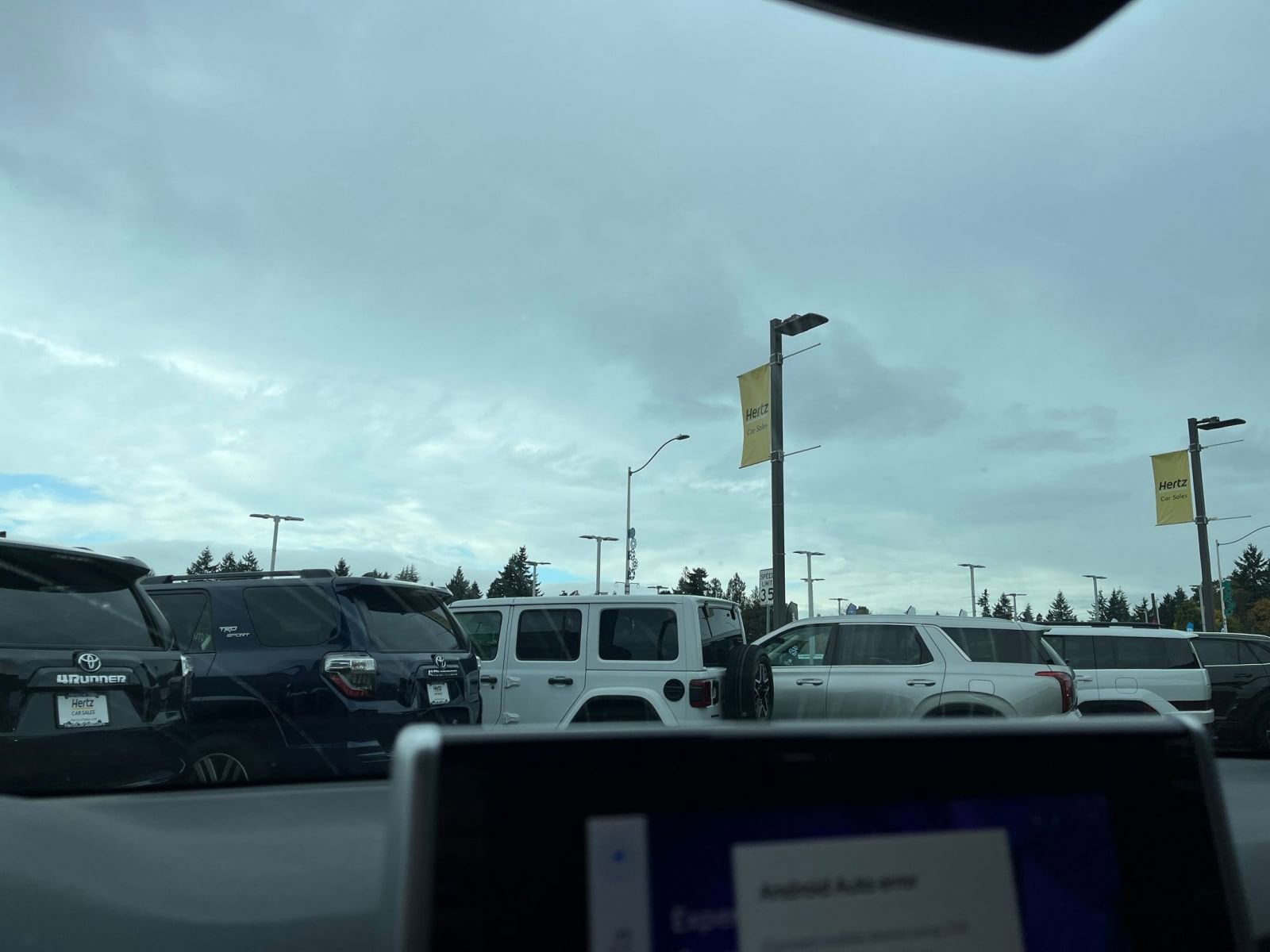 Thumbnail: 2025 Toyota RAV4 - 18